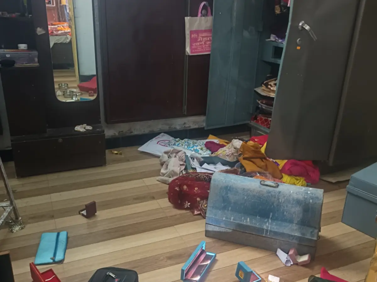 झालावाड़ में रक्षाबंधन के दिन सूने मकान से लाखों की चोरी, CCTV में कैद हुए बदमाश