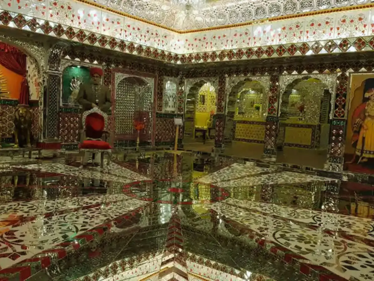 Sheesh Mahal