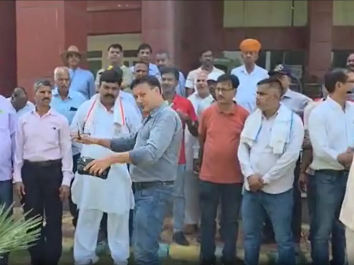 अरावली विहार थाना पुलिस के खिलाफ एक जुट हुआ राजपूत समाज
