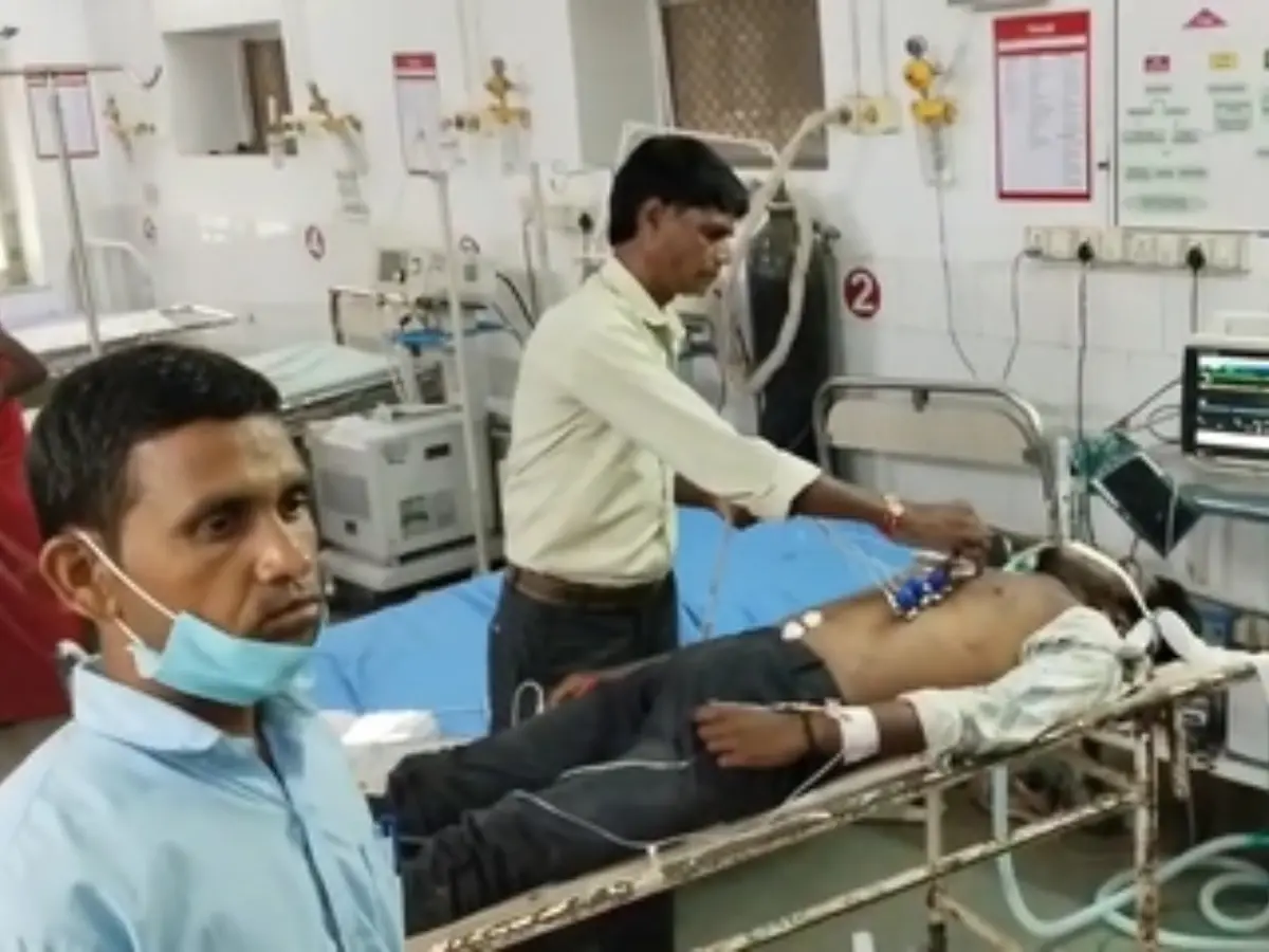 घूमने जाने के लिए घर से निकला युवक, झाड़ियों में छिपे बदमाशों ने कर दी हत्या घूमने जाने के लिए घर से निकला युवक, झाड़ियों में छिपे बदमाशों ने कर दी हत्या