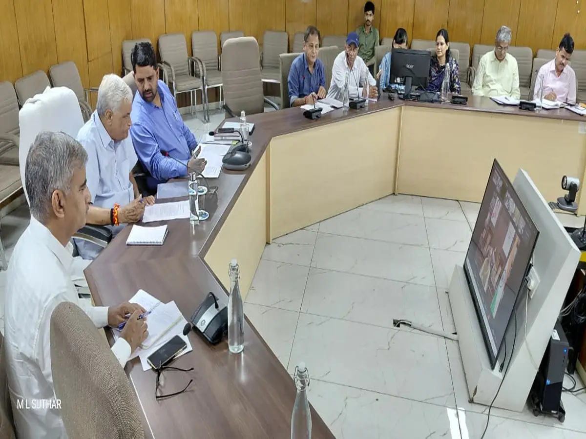 किरोड़ीलाल मीणा ने VC में गिनवाई बड़ी कार्रवाइयां, कहा- 56 कंपनियों पर FIR, नरेगा की मॉनिटरिंग और...