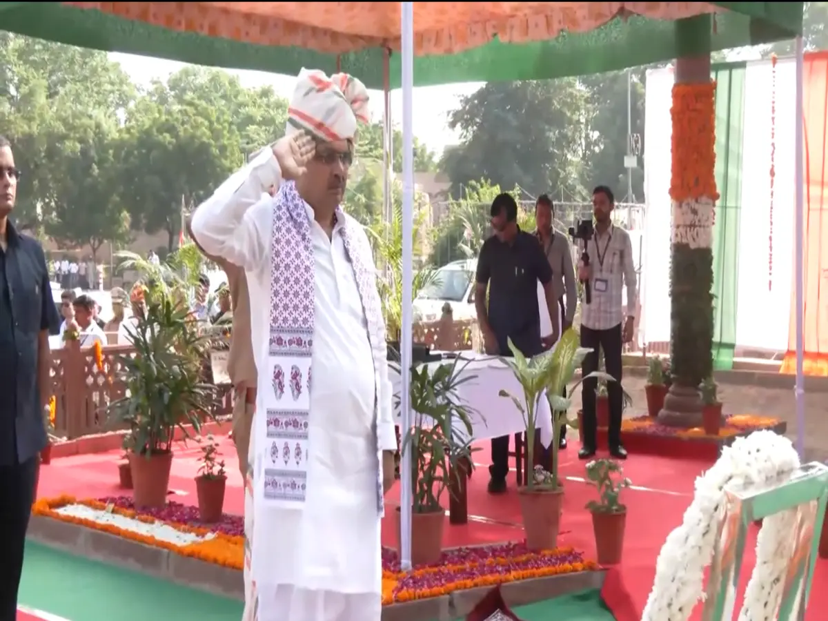 CM Bhajan Lal Sharma: 10 लाख नौकरियां! सीएम भजनलाल का जोधपुर से धमाकेदार ऐलान CM Bhajan Lal Sharma: 10 लाख नौकरियां! सीएम भजनलाल का जोधपुर से धमाकेदार ऐलान