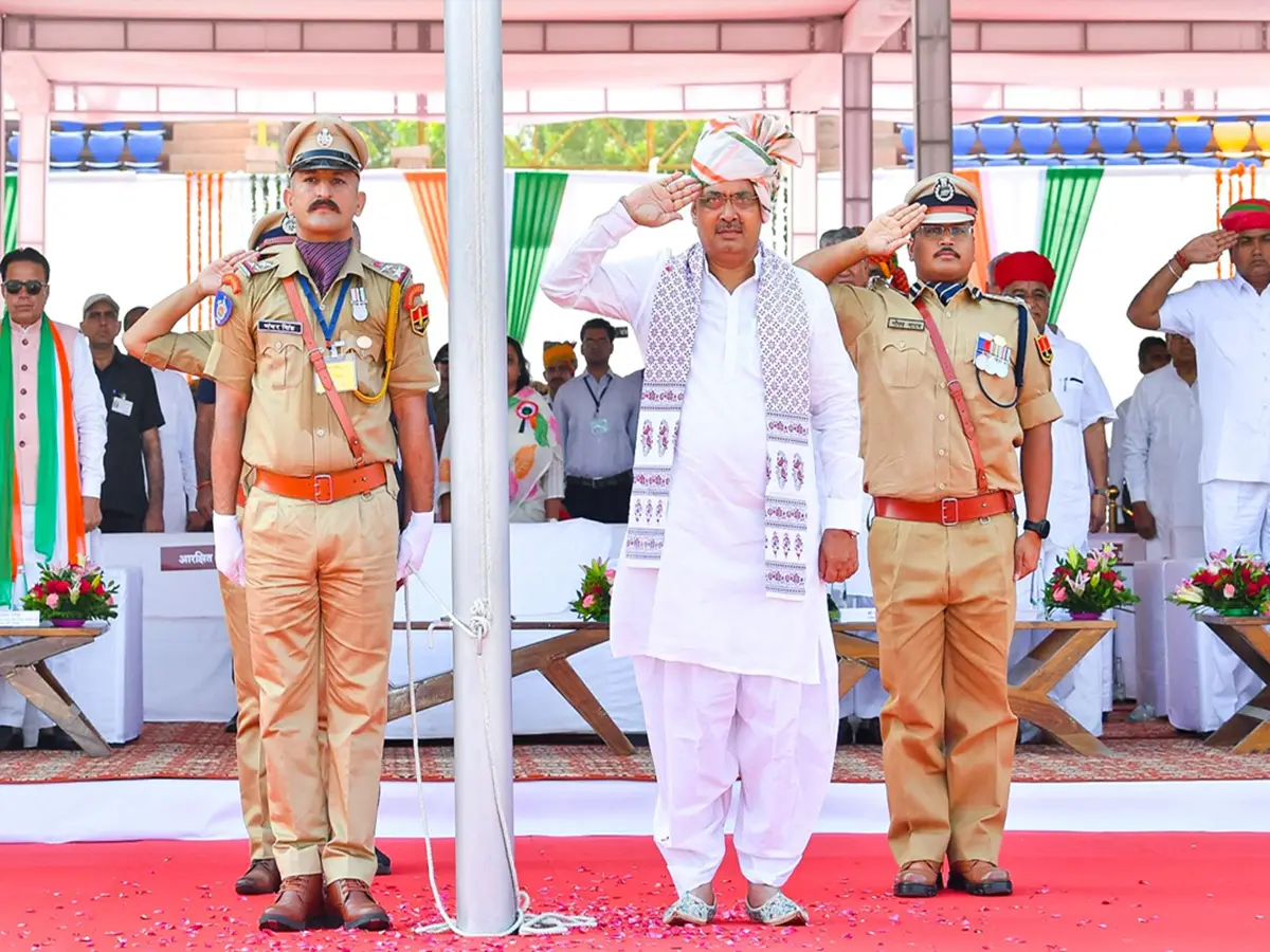 सूर्यनगरी जोधपुर में गूंजा देशभक्ति का स्वर, सीएम भजनलाल ने किया ध्वजारोहण