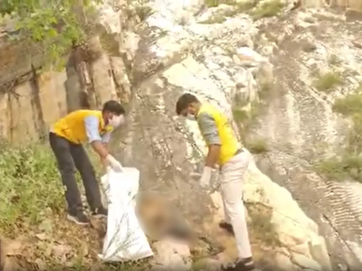 नाहरगढ़ की पहाड़ियों में मिला नर कंकाल, शव की पहचान में जुटी पुलिस नाहरगढ़ की पहाड़ियों में मिला नर कंकाल, शव की पहचान में जुटी पुलिस