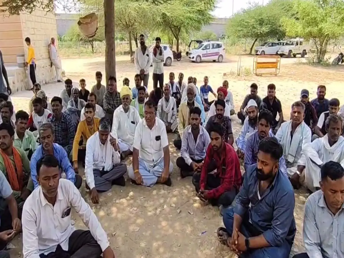 Jodhpur News : 3 दिन लापता फलोदी के बंशीलाल का नहर में मिला शव, परिजनों का कलेक्ट्रेट पर धरना