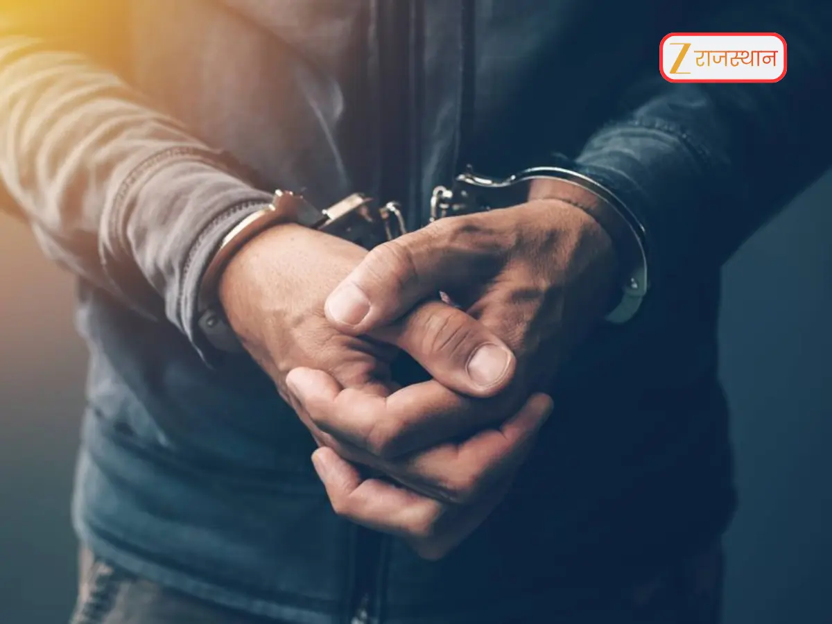 Dungarpur News: जेलाना में युवक की हत्या का खुलासा, 4 आरोपी गिरफ्तार, 2 नाबालिग डिटेन Dungarpur News: जेलाना में युवक की हत्या का खुलासा, 4 आरोपी गिरफ्तार, 2 नाबालिग डिटेन