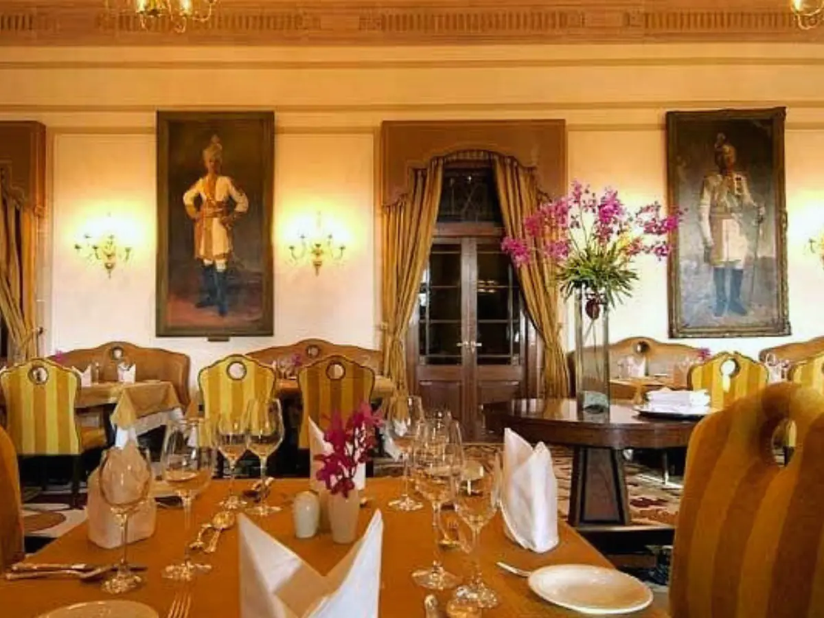 Jodhpur luxari hotel