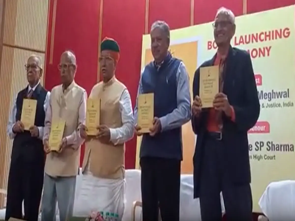 इवनिंग कोर्ट्स पर मंथन! लंबित केसों के बोझ को कम करने सरकार ने बनाया मास्टर प्लान इवनिंग कोर्ट्स पर मंथन! लंबित केसों के बोझ को कम करने सरकार ने बनाया मास्टर प्लान