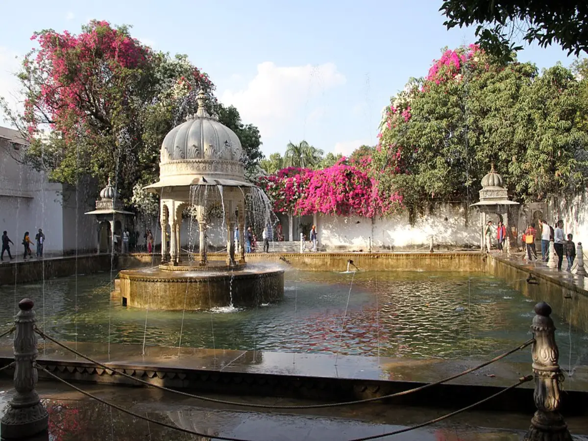 सहेलियों की बाड़ी