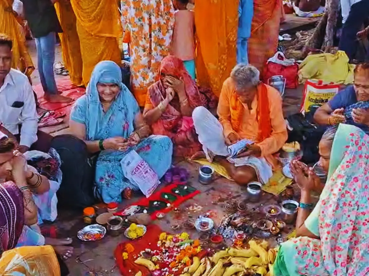 धौलपुर में संतों के शाही स्नान से गूंज उठा मचकुंड, शुरू हुआ प्रसिद्ध लक्खी मेला धौलपुर में संतों के शाही स्नान से गूंज उठा मचकुंड, शुरू हुआ प्रसिद्ध लक्खी मेला