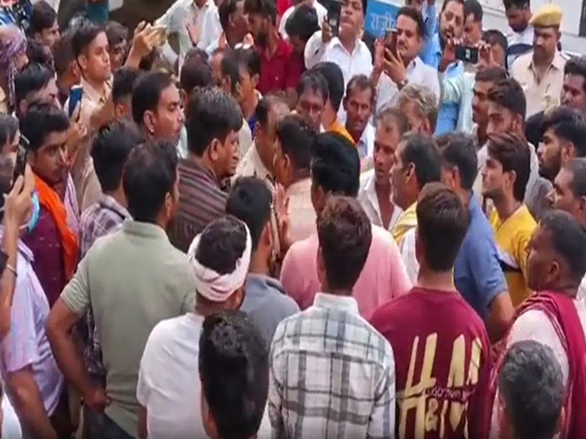 Karauli: सरकारी अस्पताल में प्रसूता और गर्भस्थ शिशु की मौत, चिकित्सक पर लापरवाही के आरोप