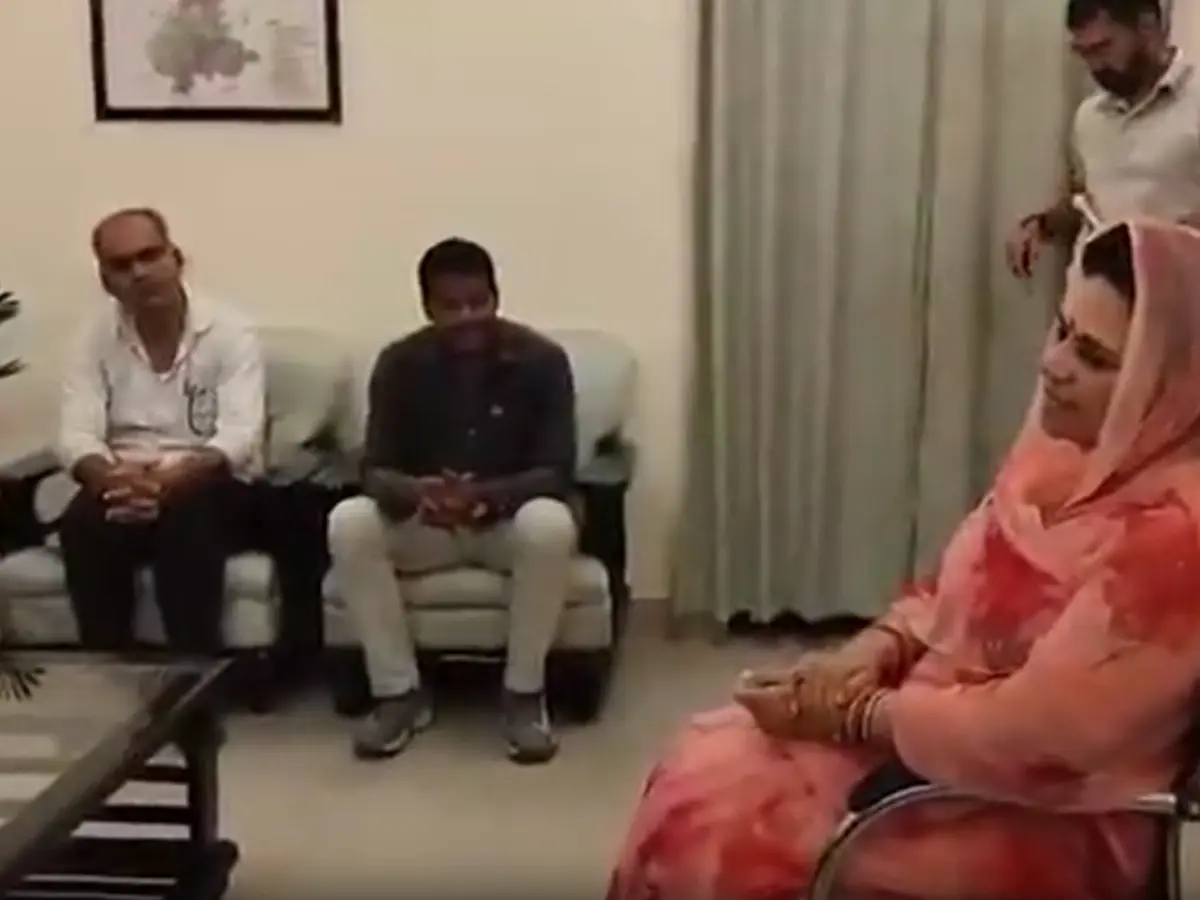 सांसद महिमा कुमारी मेवाड़ की पहल, जल्द होगा सांसद खेल महोत्सव का भव्य आयोजन सांसद महिमा कुमारी मेवाड़ की पहल, जल्द होगा सांसद खेल महोत्सव का भव्य आयोजन