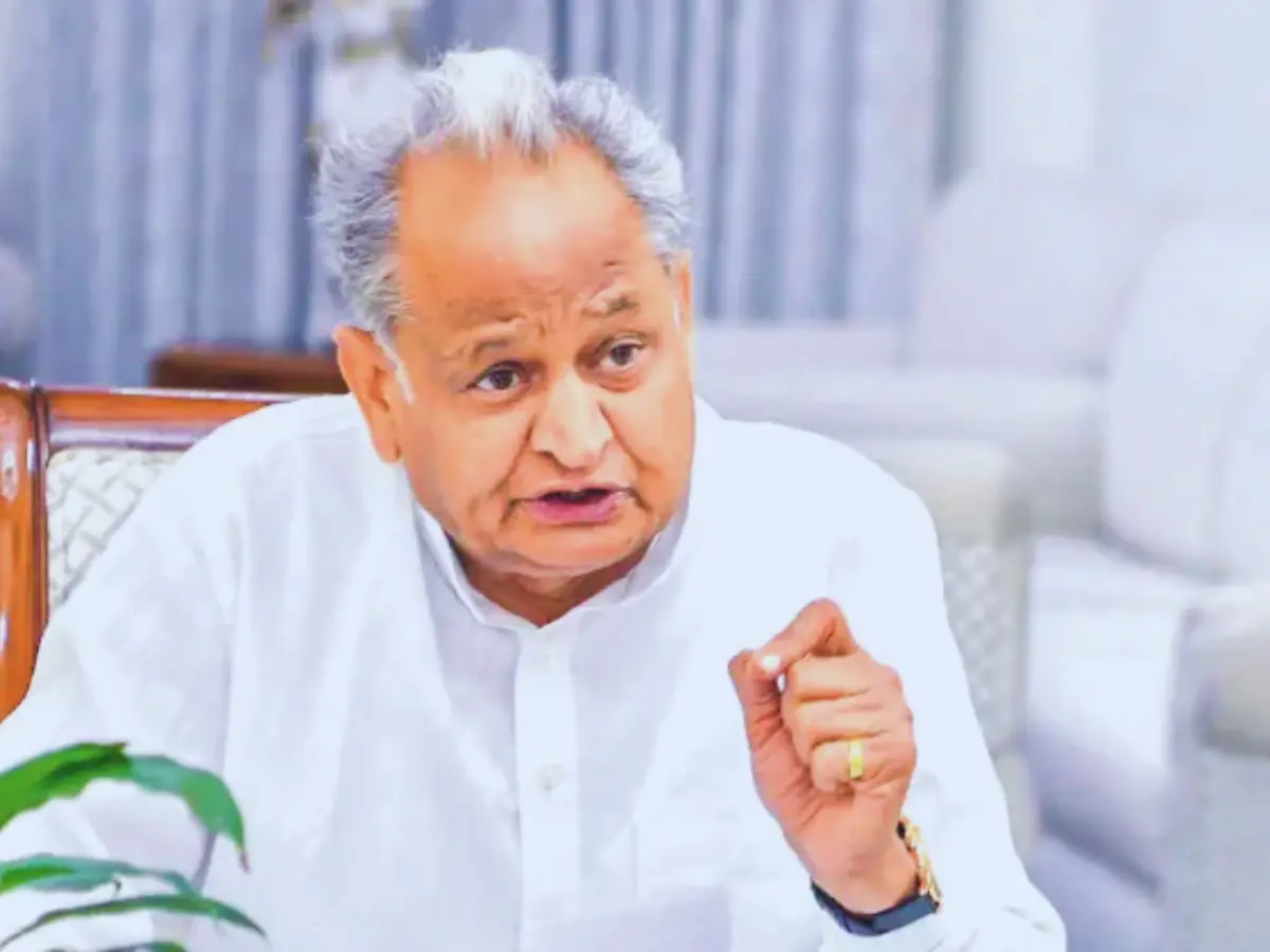 किरोड़ी लाल मीणा और हनुमान बेनीवाल पर अशोक गहलोत का बड़ा आरोप, बोले- दोनों पहले एक ही साथ... किरोड़ी लाल मीणा और हनुमान बेनीवाल पर अशोक गहलोत का बड़ा आरोप, बोले- दोनों पहले एक ही साथ...
