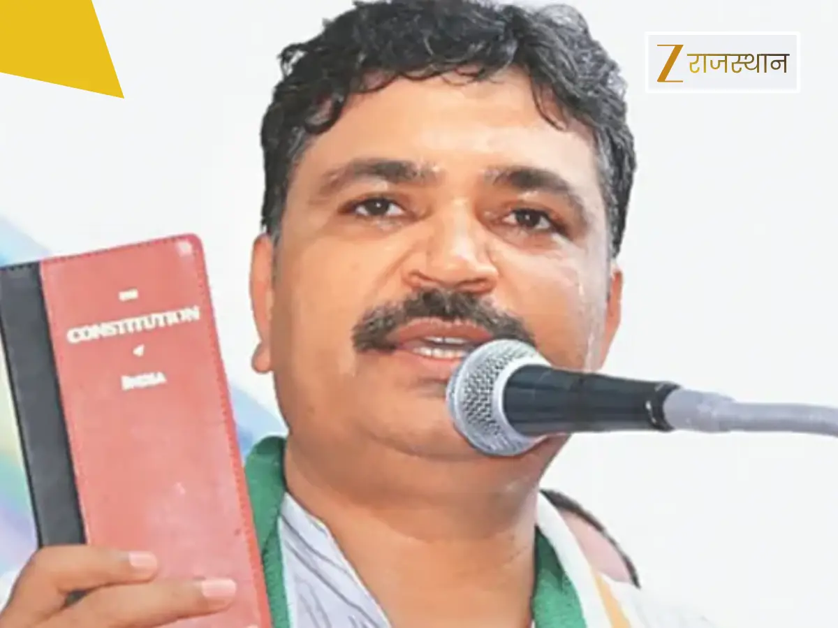 Rajasthan Politics: टीकाराम जूली का सरकार पर हमला, कहा: समितियों का विलय नियमों के खिलाफ, सरकार जवाब दे Rajasthan Politics: टीकाराम जूली का सरकार पर हमला, कहा: समितियों का विलय नियमों के खिलाफ, सरकार जवाब दे