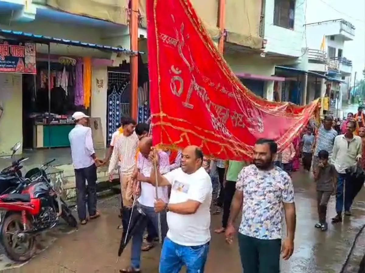 डूंगरपुर से अंबाजी धाम के लिए रवाना हुए 41 पदयात्री, करेंगे 200 किमी की यात्रा