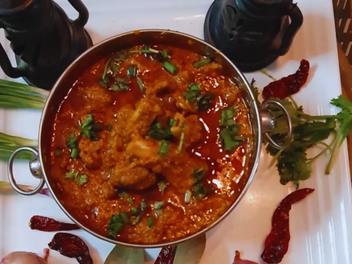 Laal maas
