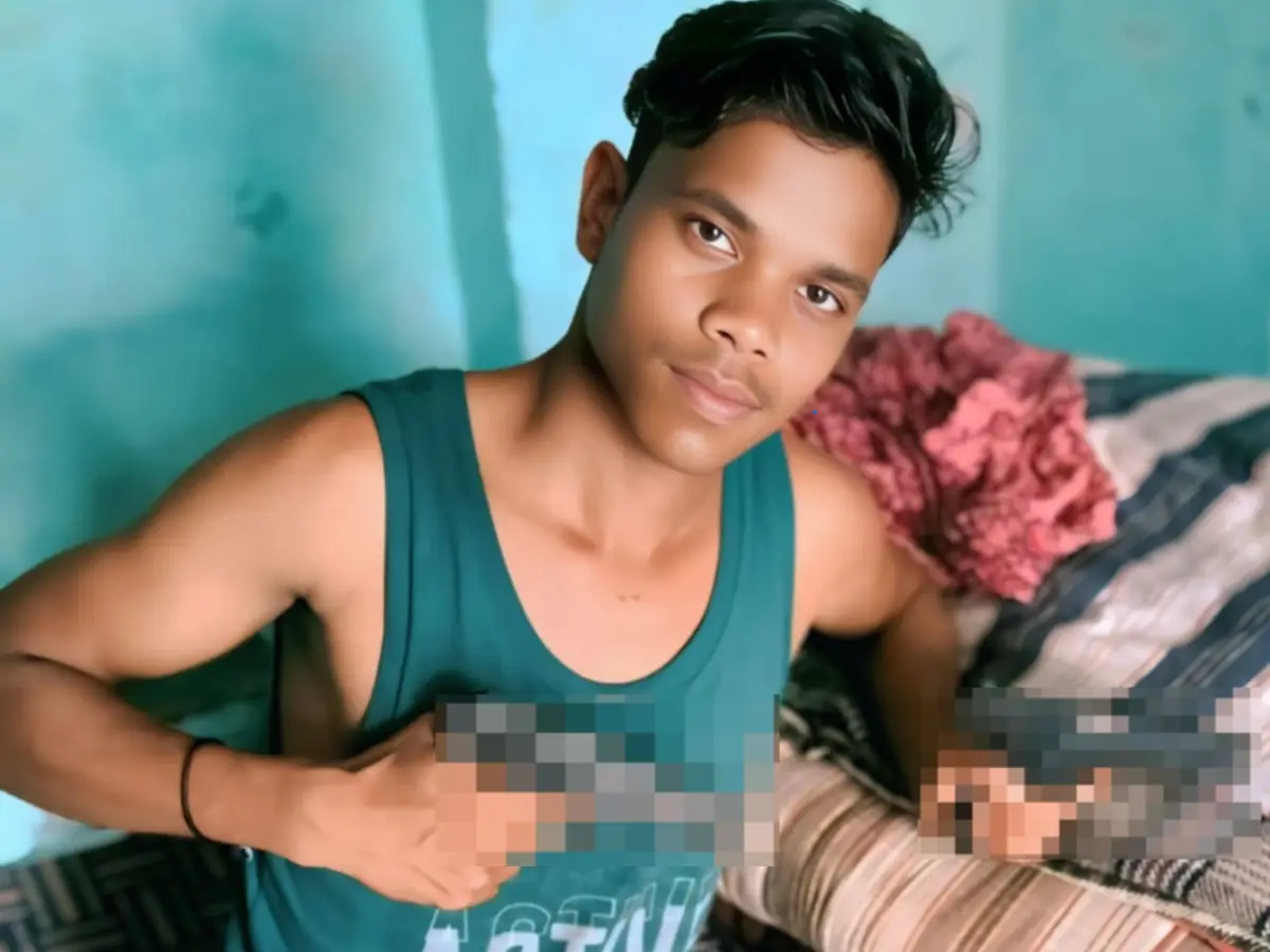 बीकानेर में हथियार तस्करी का बड़ा खुलासा!अवैध असलहा के साथ हिस्ट्रीशीटर गिरफ्तार बीकानेर में हथियार तस्करी का बड़ा खुलासा!अवैध असलहा के साथ हिस्ट्रीशीटर गिरफ्तार