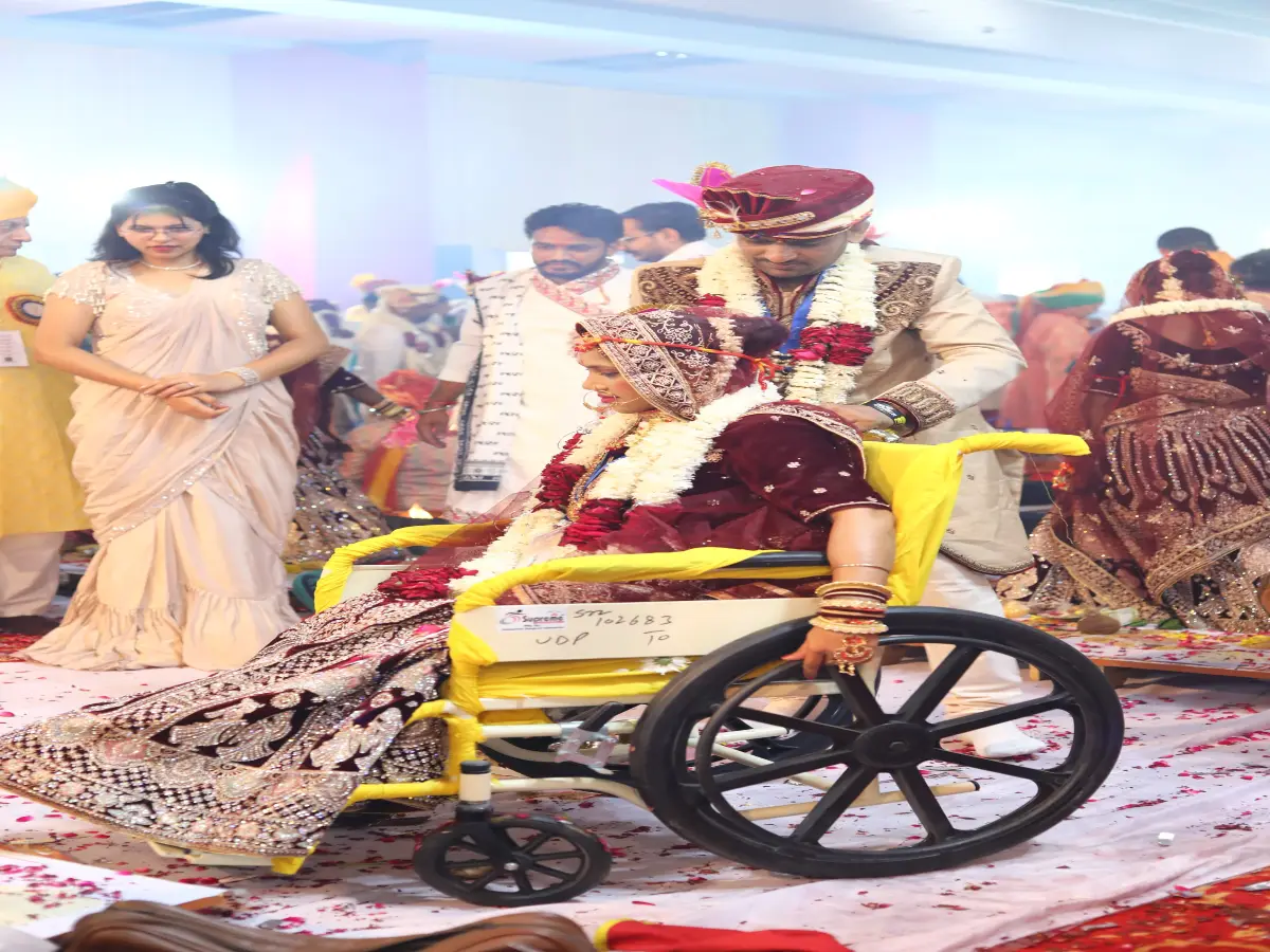 जब दिव्यांग बने एक-दूसरे की ताकत, उदयपुर में 51 जोड़ों ने रचाई अनोखी शादी!