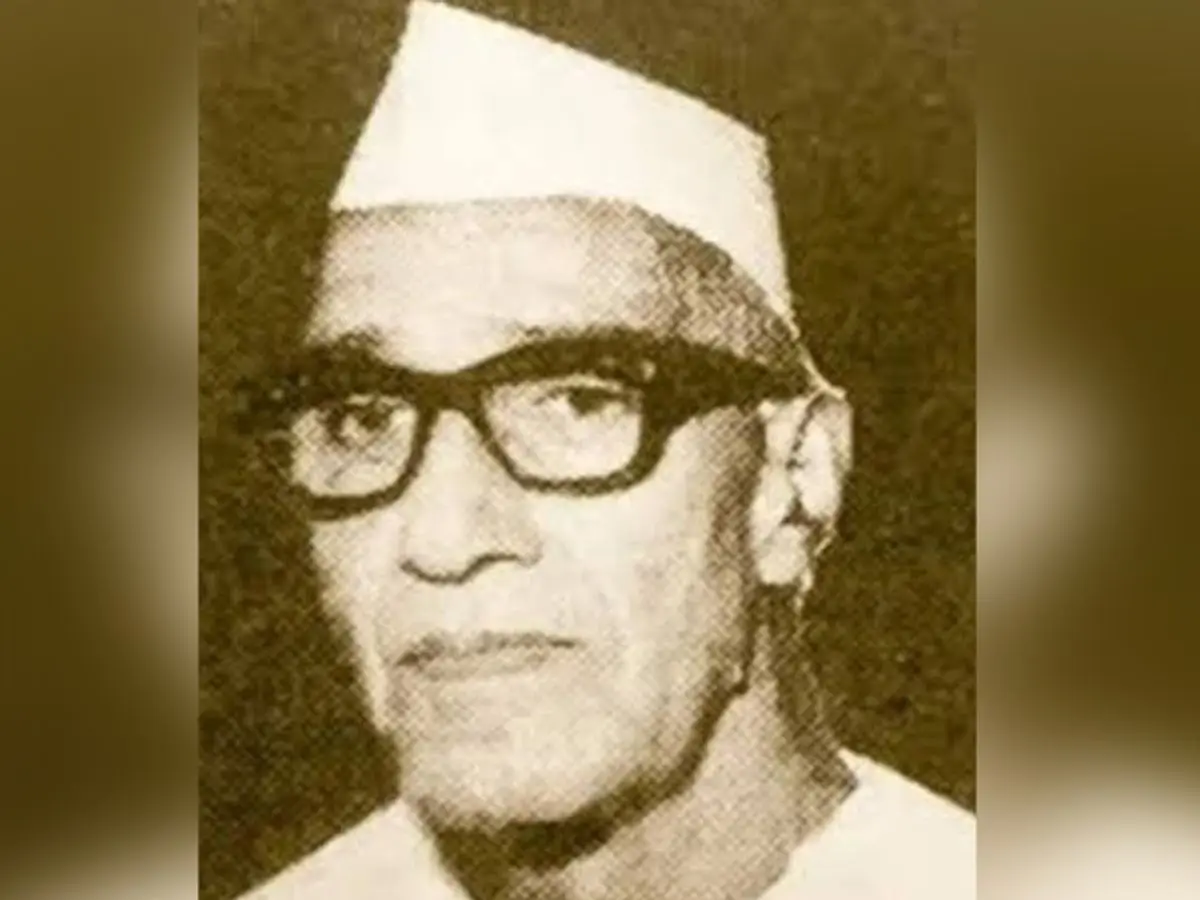 प्रशासनिक व्यवस्थाएं