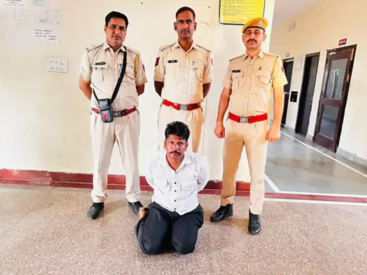 अनूपगढ़ पुलिस ने पंजाब के तस्कर को किया गिरफ्तार, जब्त की 148 ग्राम हेरोइन अनूपगढ़ पुलिस ने पंजाब के तस्कर को किया गिरफ्तार, जब्त की 148 ग्राम हेरोइन