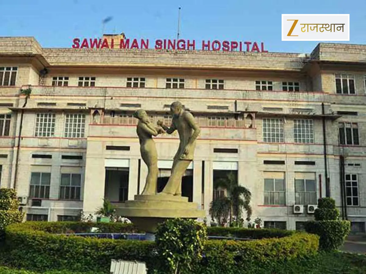 बारिश के पानी में तैर रही SMS अस्पताल की व्यवस्थाएं, दीवारों पर सीलन में दौड़ रहा करंट, मरीजों में फंगल इन्फेक्शन का खतरा