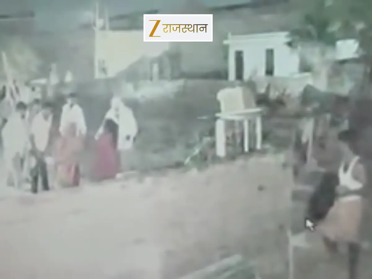 Bikaner News: करमीसर में ज़मीन विवाद: हिंदू जागरण मंच कार्यकर्ता के घर मारपीट, CCTV फुटेज वायरल: Bikaner News: करमीसर में ज़मीन विवाद: हिंदू जागरण मंच कार्यकर्ता के घर मारपीट, CCTV फुटेज वायरल: