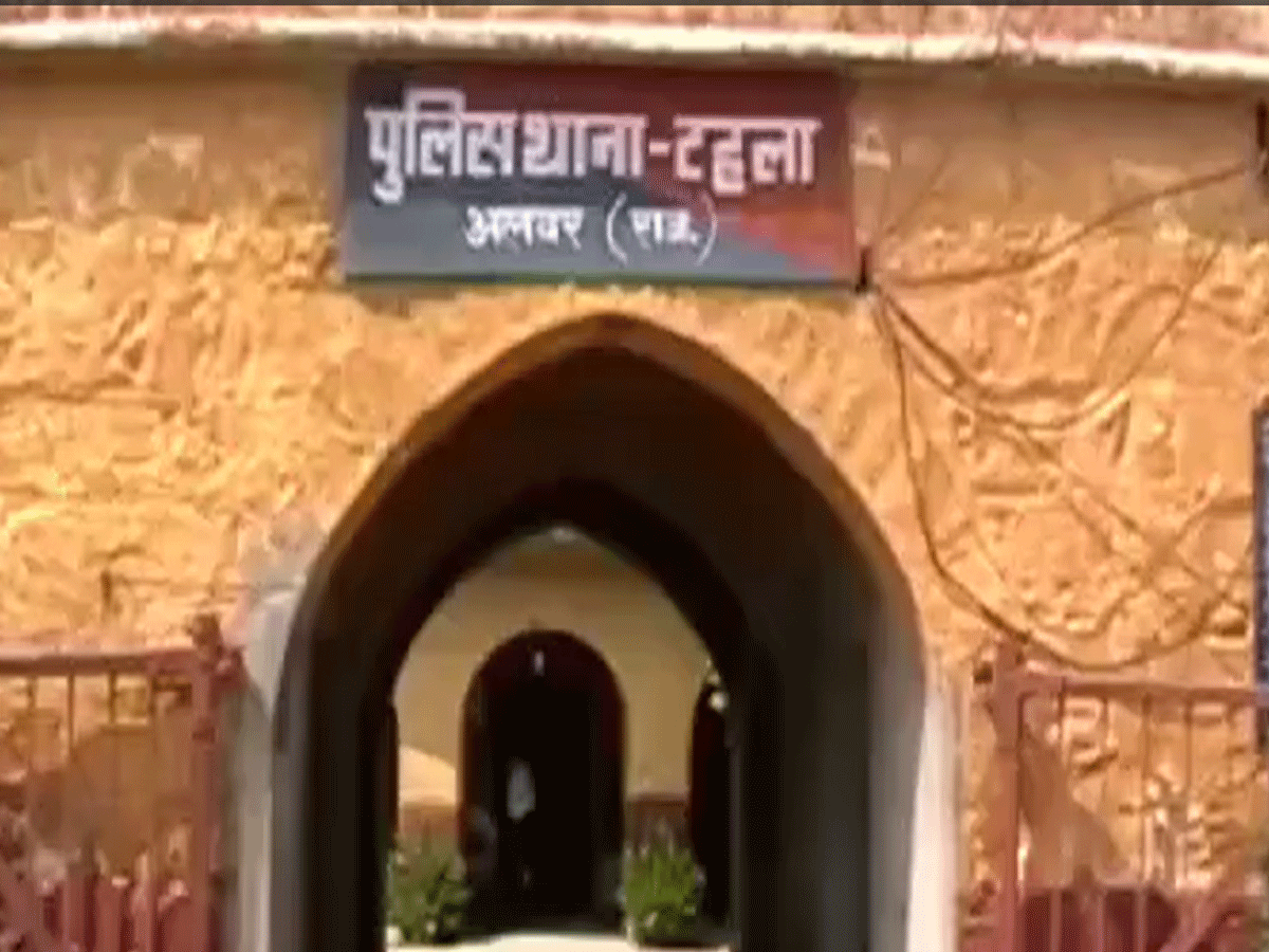 अलवर में दो बाइक सवारों ने की 8वीं क्लास की छात्रा को किडनैप करने की कोशिश, केस दर्ज अलवर में दो बाइक सवारों ने की 8वीं क्लास की छात्रा को किडनैप करने की कोशिश, केस दर्ज