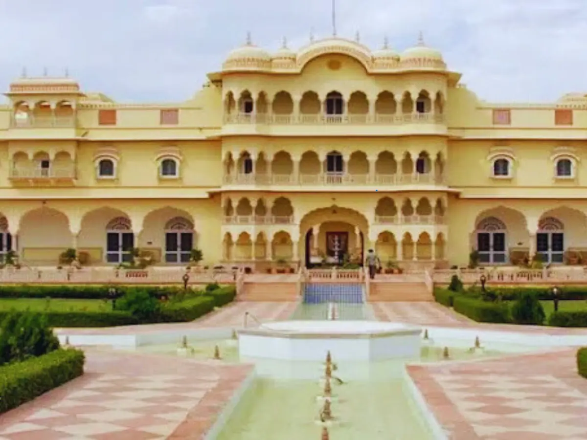 शानदार नक्काशी