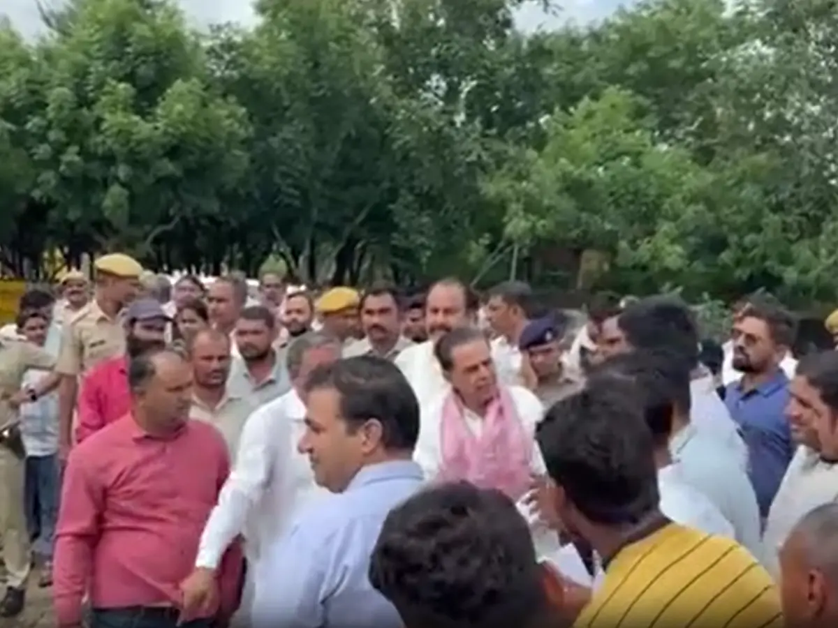 किसानों की फसलें बारिश में डूबीं, ऑनलाइन गिरदावरी प्रक्रिया में तकनीकी गड़बड़ी से मुआवजा विलंबित