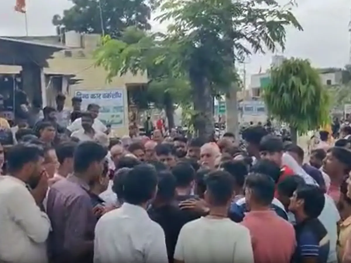 राजस्थान का ये नेशनल हाईवे बना हादसों की वजह, 2 साल से नहीं हुआ कोई समाधान राजस्थान का ये नेशनल हाईवे बना हादसों की वजह, 2 साल से नहीं हुआ कोई समाधान