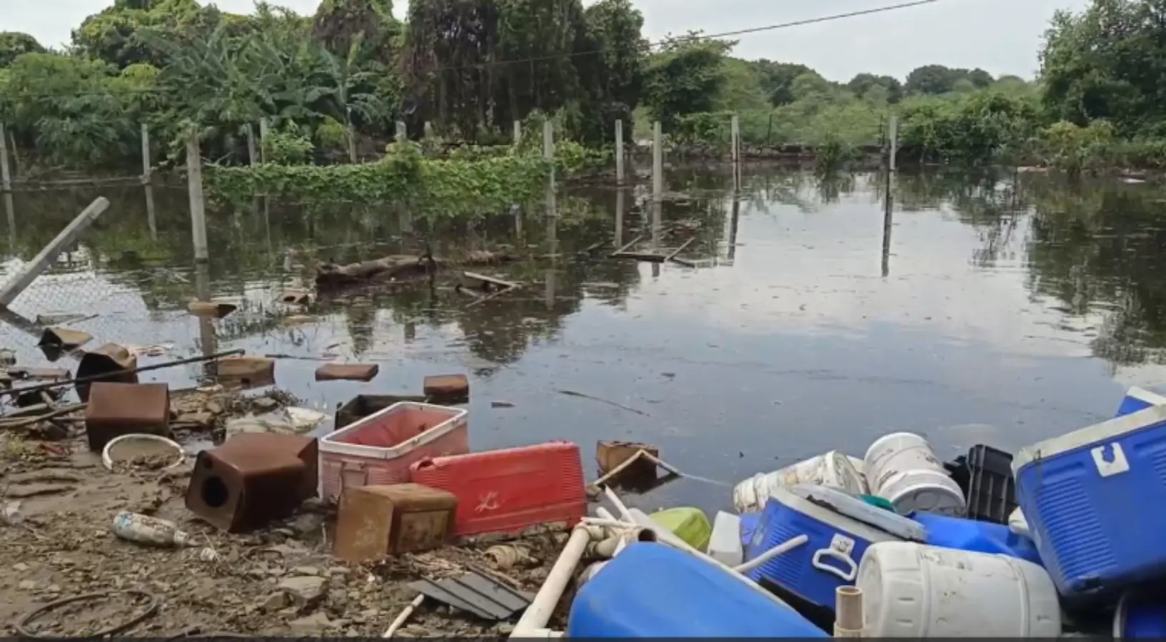 Bhilwara:बनेड़ा क्षेत्र में जलभराव से फसलें बर्बाद, ग्रामीणों ने प्रशासन को घेरा