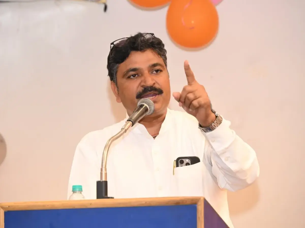 Rajasthan Politics: राजस्थान विधानसभा में निजता हनन का मामला, कांग्रेस ने राज्यपाल से मांगी जांच Rajasthan Politics: राजस्थान विधानसभा में निजता हनन का मामला, कांग्रेस ने राज्यपाल से मांगी जांच