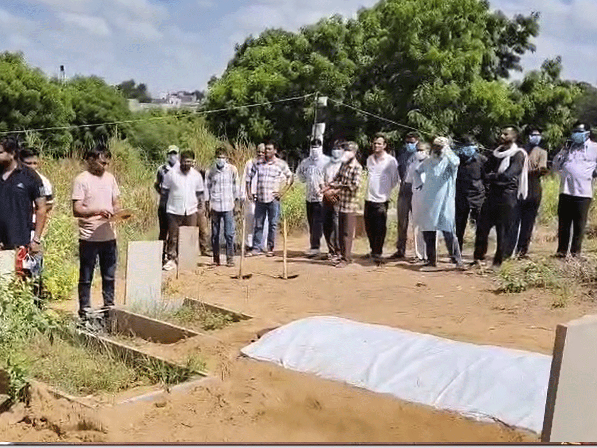इतनी बेरहमी से कोई दुश्मन को भी नहीं मारता! जैसे चूरू की भाभी ने देवर को मारा, खुदवानी पड़ी कब्र इतनी बेरहमी से कोई दुश्मन को भी नहीं मारता! जैसे चूरू की भाभी ने देवर को मारा, खुदवानी पड़ी कब्र
