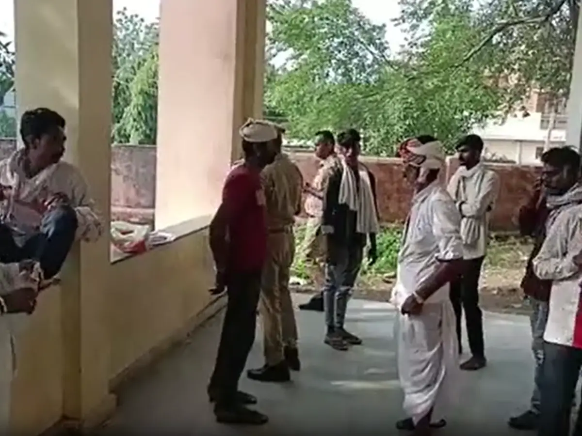 मामा के घर रात में खाना खाकर सोया युवक, सुबह पिता ने देखा तो...