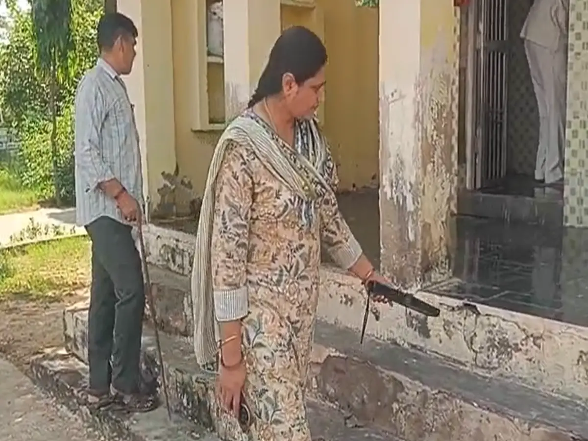 धौलपुर में सनसनी! पुलिस चौकी को उड़ाने की धमकी, इलाके में मचा हड़कंप धौलपुर में सनसनी! पुलिस चौकी को उड़ाने की धमकी, इलाके में मचा हड़कंप