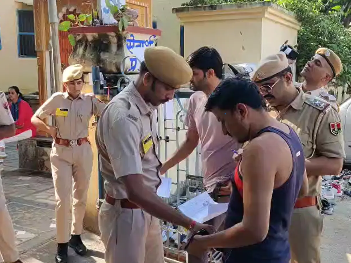 केंद्रों की निगरानी