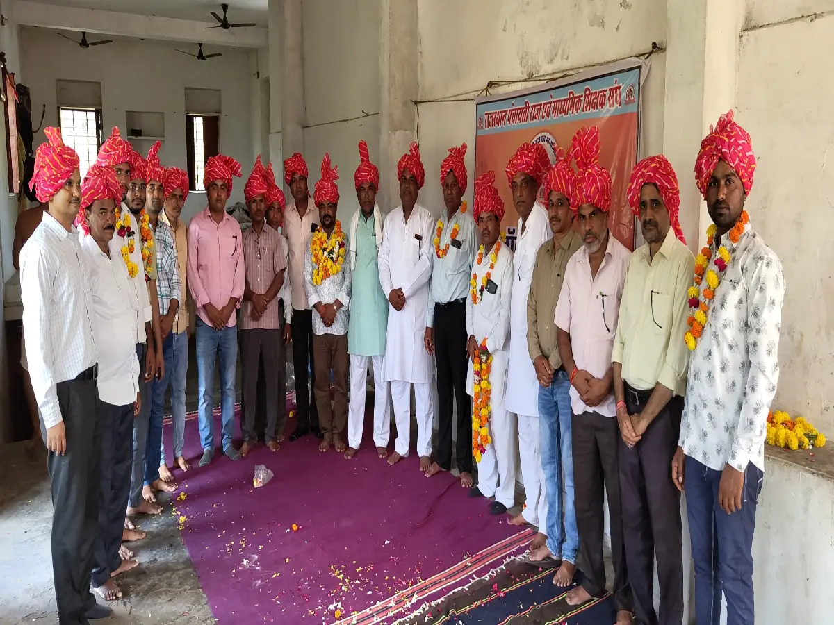 सवाई माधोपुर में शिक्षक संघ चुनाव में ओमप्रकाश मीना की ताजपोशी, रणवीर बैरवा बने सभाध्यक्ष