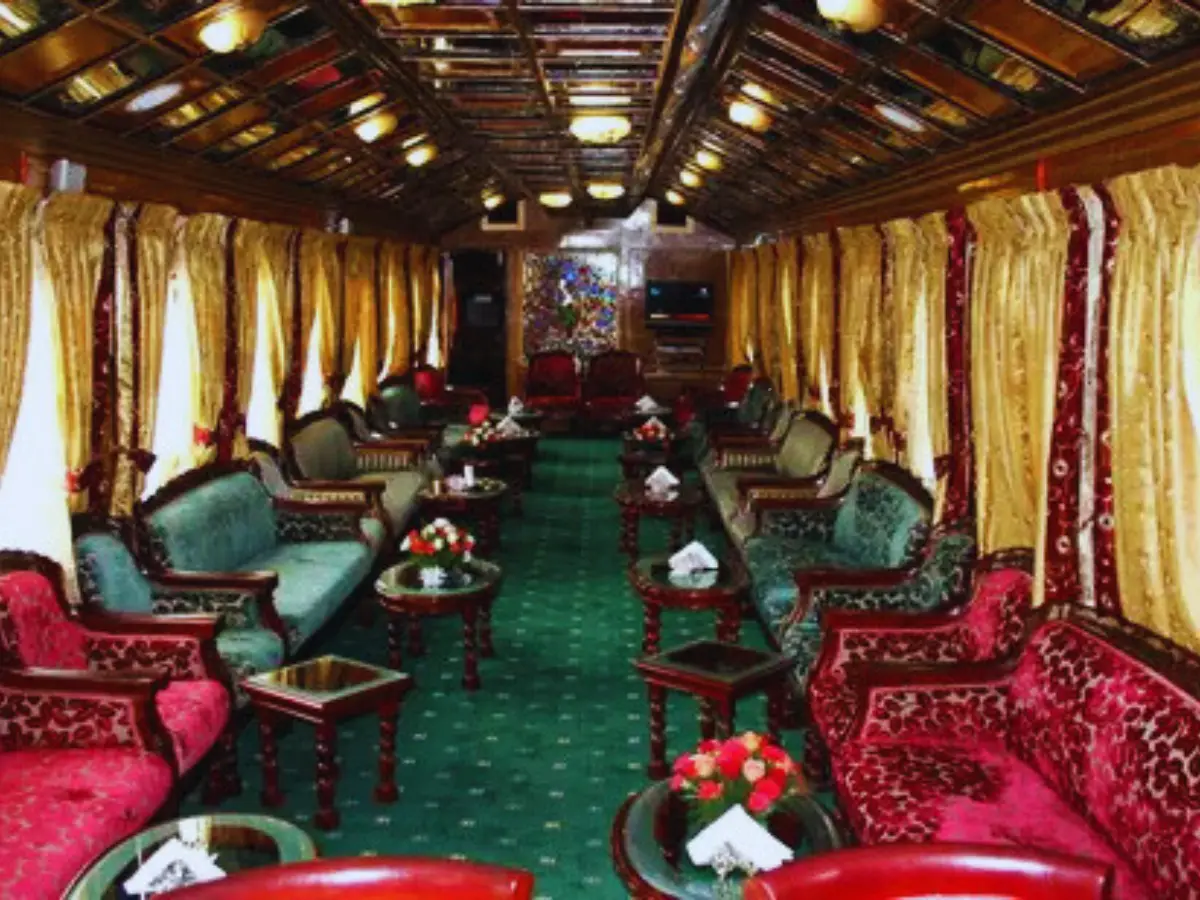 Palace on Wheels