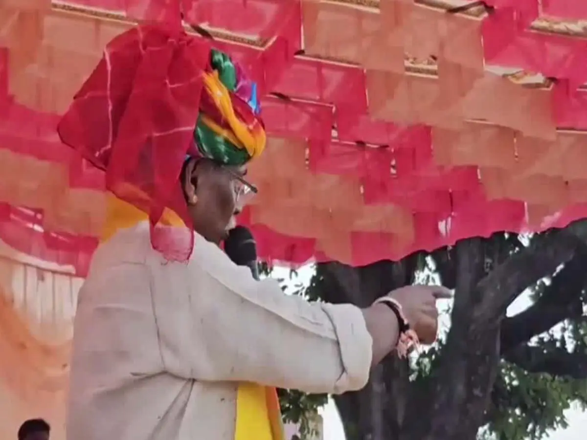 पंचायत चुनाव में दारू-खाना, कौन से खेतों में गड़ा सरपंचों का खजाना ? खराड़ी की खरी-खरी