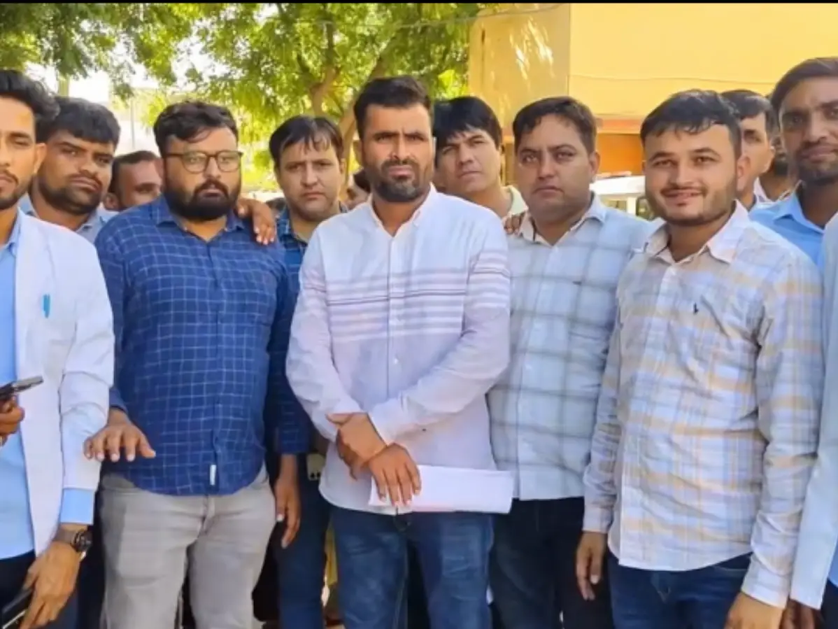 बीकानेर के PBM अस्पताल में हंगामा, राजस्थान में नर्सिंग सेवाएं हो सकती हैं ठप! बीकानेर के PBM अस्पताल में हंगामा, राजस्थान में नर्सिंग सेवाएं हो सकती हैं ठप!
