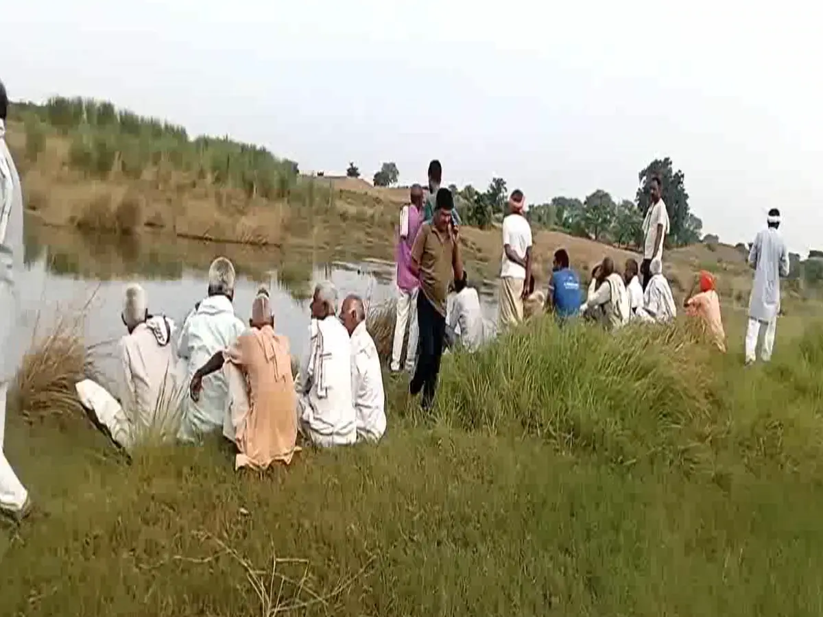 धौलपुर में मां-बाप के सामने छिन गई औलाद! पार्वती नदी में समा गया युवक धौलपुर में मां-बाप के सामने छिन गई औलाद! पार्वती नदी में समा गया युवक