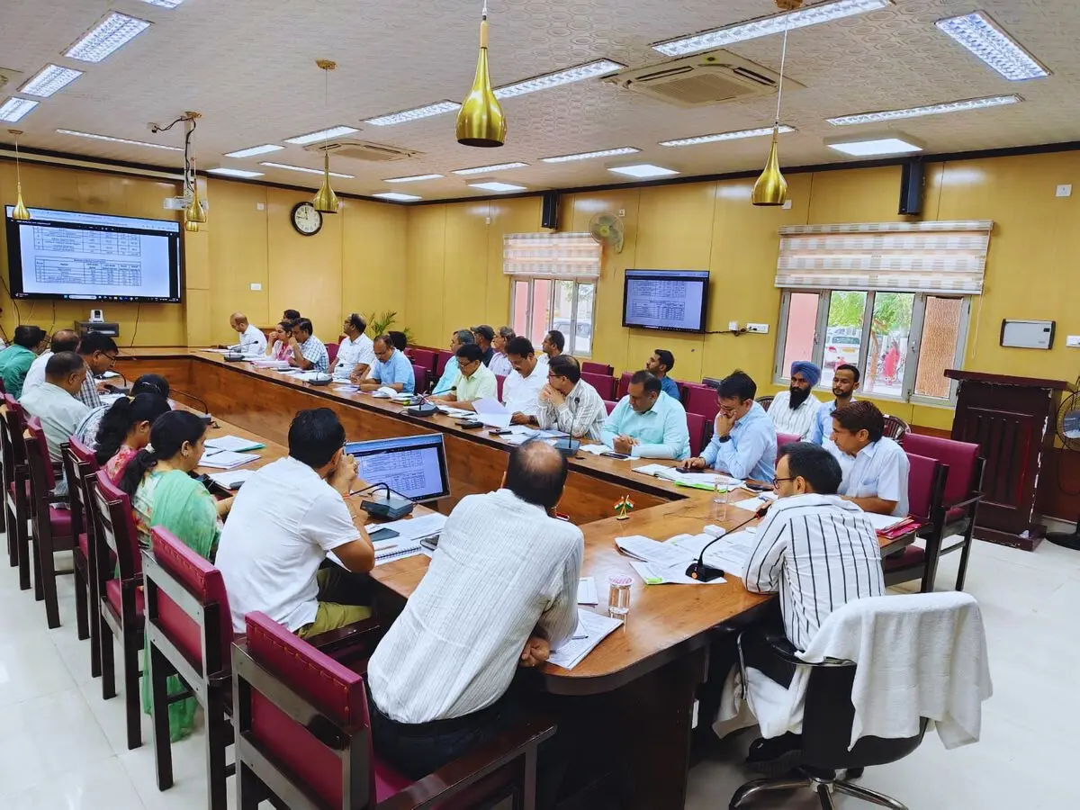 राजस्थान में बदल गई सेवा की परिभाषा! जानिए कैसे मिलेगा हर समस्या का फटाफट हल राजस्थान में बदल गई सेवा की परिभाषा! जानिए कैसे मिलेगा हर समस्या का फटाफट हल