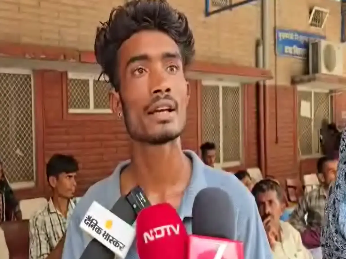 चीख पुकार से दहला बाड़मेर! धारदार हथियार से युवक ने काटा अपना गला चीख पुकार से दहला बाड़मेर! धारदार हथियार से युवक ने काटा अपना गला