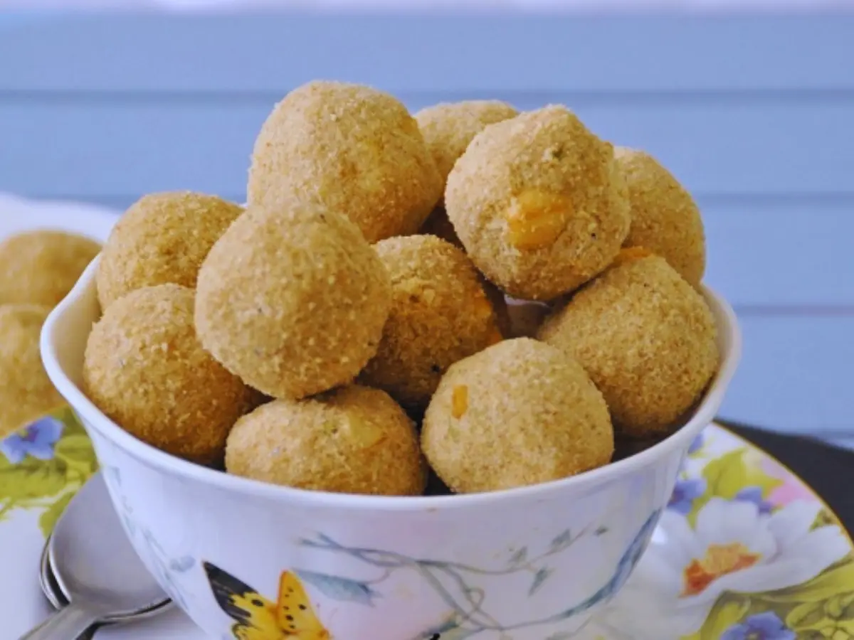 Churma ladoo