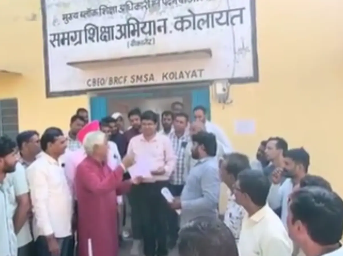 Bikaner News: टीसी जारी करने के आदेश पर विरोध, कोर्ट जाने की चेतावनी Bikaner News: टीसी जारी करने के आदेश पर विरोध, कोर्ट जाने की चेतावनी