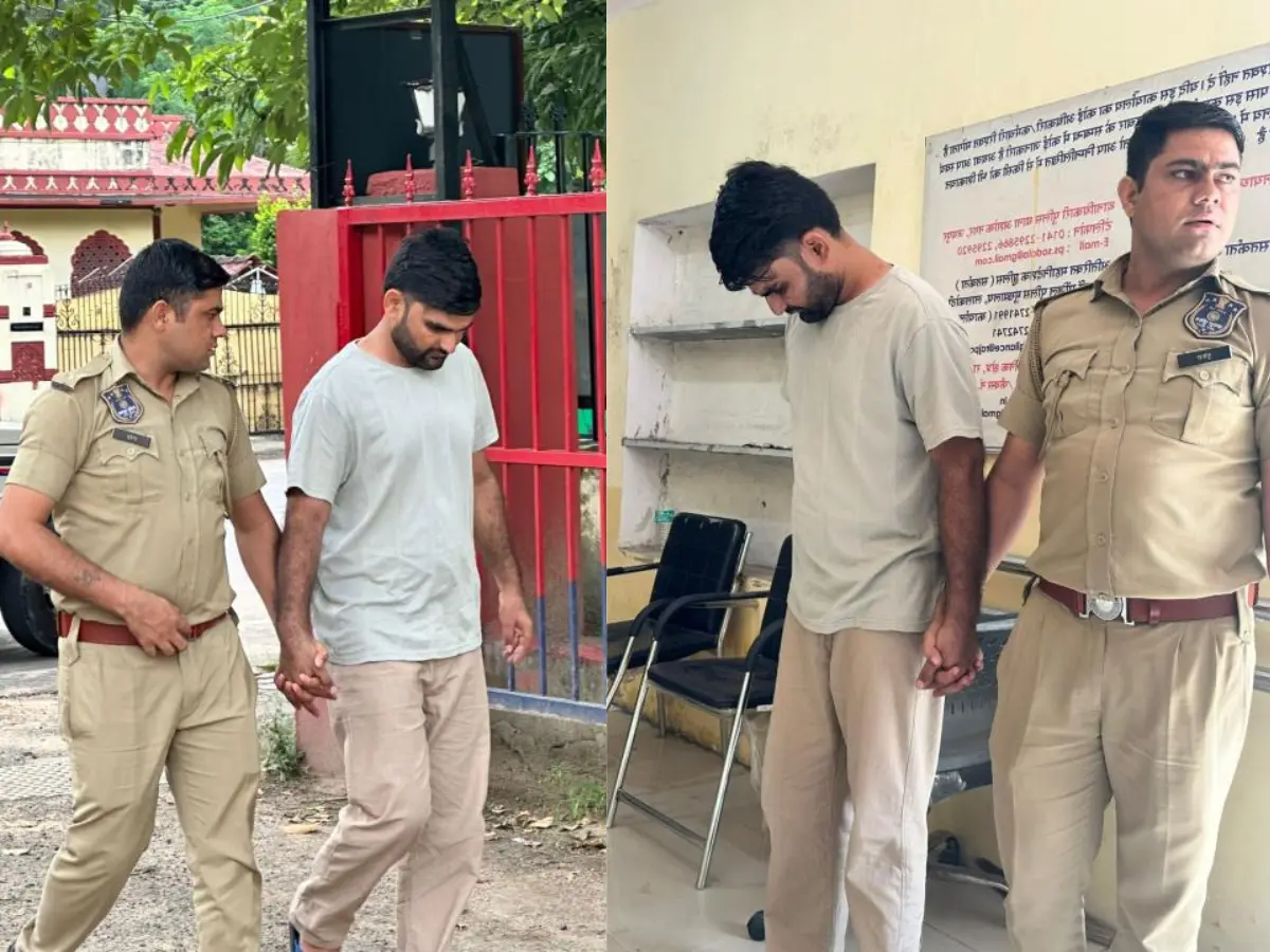 राजस्थान 4th ग्रेड भर्ती परीक्षा में एडवांस तरीके से चीटिंग का प्रयास, अंडरगारमेंट में स्मार्ट वॉच के साथ पकड़ा गया शातिर राजस्थान 4th ग्रेड भर्ती परीक्षा में एडवांस तरीके से चीटिंग का प्रयास, अंडरगारमेंट में स्मार्ट वॉच के साथ पकड़ा गया शातिर