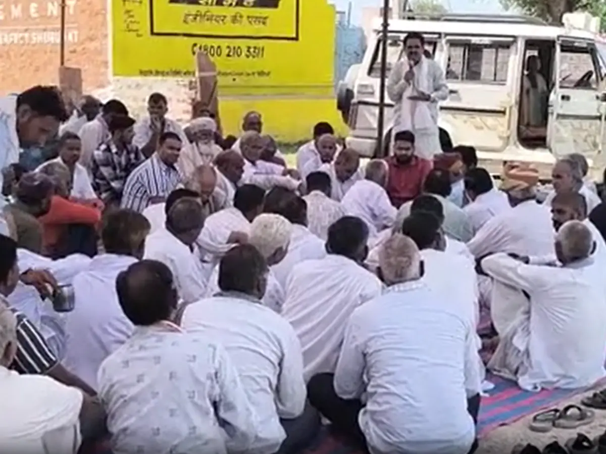 डीडवाना में पावरग्रिड को लेकर किसान-प्रशासन में झड़प, धरना प्रदर्शन जारी