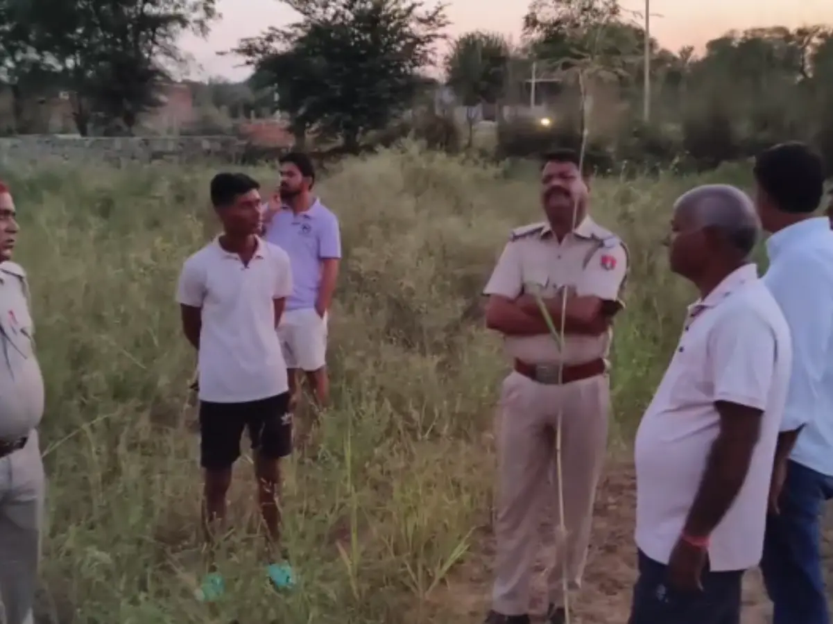 खाटू श्याम जी के पास के गांव के होद में तैरता मिला महिला का शव, आ रही सड़ी बदबू खाटू श्याम जी के पास के गांव के होद में तैरता मिला महिला का शव, आ रही सड़ी बदबू