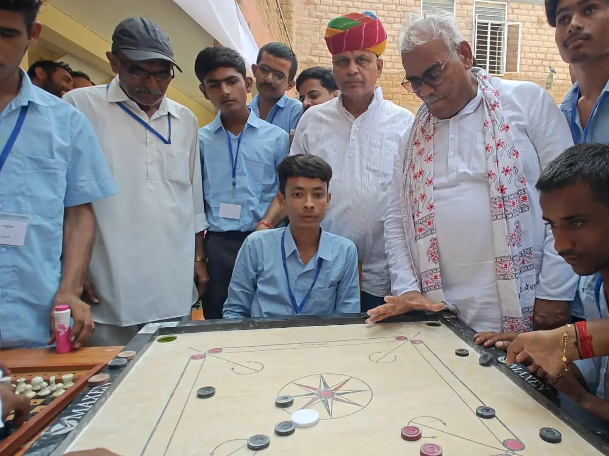 शिक्षा मंत्री दिलावर ने की बड़ी घोषणा, अंध विद्यालयों में पढ़ाई जाएगी कंप्यूटर साइंस शिक्षा मंत्री दिलावर ने की बड़ी घोषणा, अंध विद्यालयों में पढ़ाई जाएगी कंप्यूटर साइंस