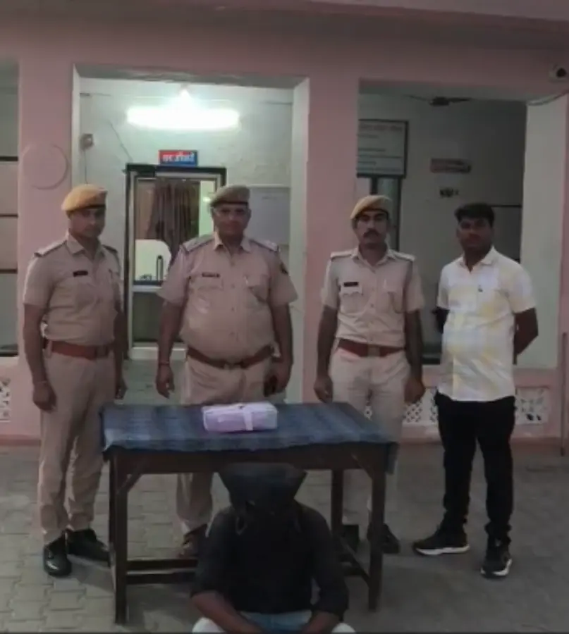 Bhilwara News: गर्दन पर तलवार रख लूटे थे 470 ग्राम चांदी के गहने, आरोपी थाने के टॉप-10 अपराधियों में है शामिल